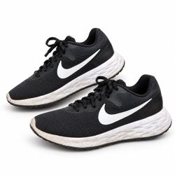 Nike Revolution 6 Next Nature Women’s Size 10 Black White