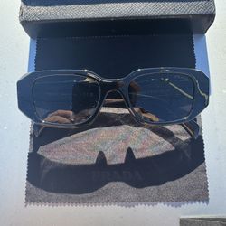 Prada PR 17WS Sunglasses – Excellent Condition