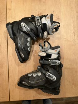Salomon Ski Boots Women’s 7 Mondo 24 Solid Condition!!