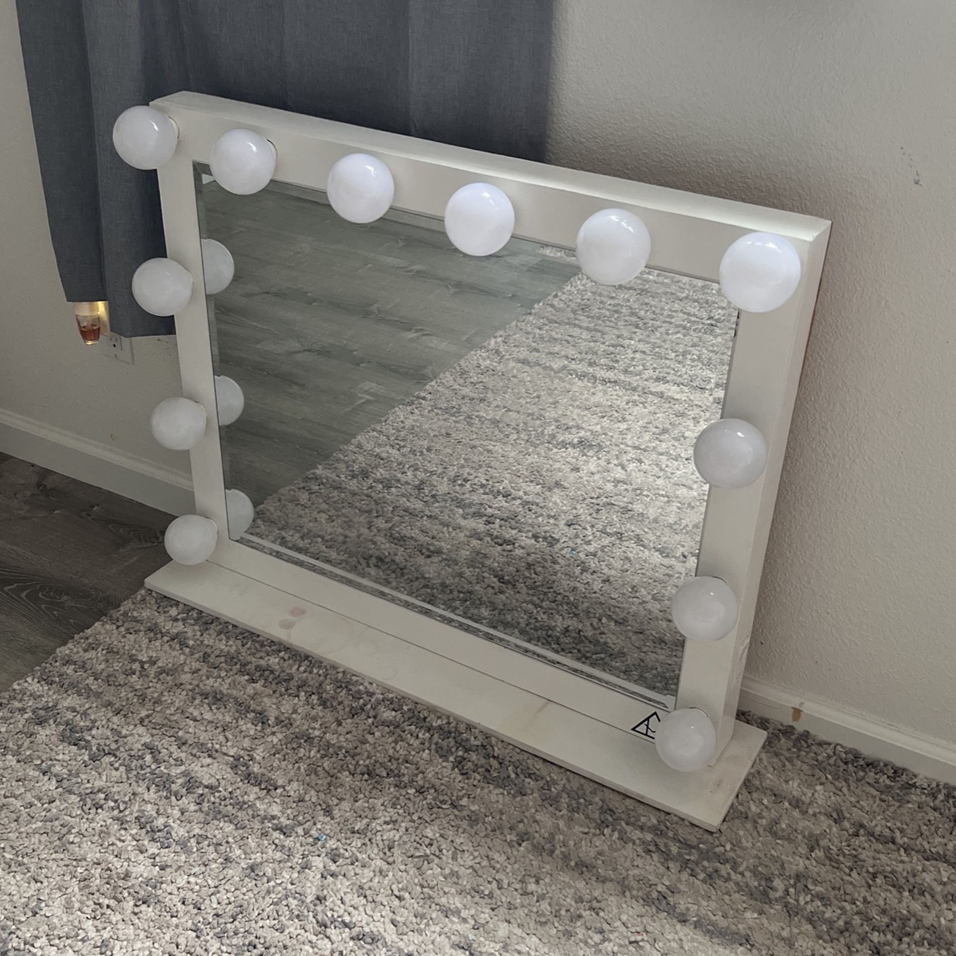 Vanity Mirror 