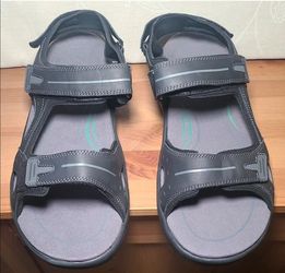 Orthofeet Sandals - Men Size 12 - 2E Wide