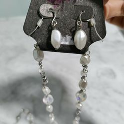 Pearl/Crystal Necklace/ Earrings Set 