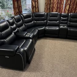 New Power Reclining Sectional .  Ink Blue.  122” X 122”.  Free Delivery !