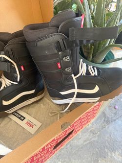 Vans hi standard pro snowboard boots size 13