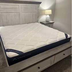Dreamcloud Classic Hybrid Queen Mattress 
