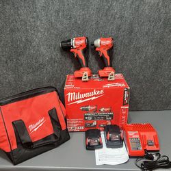 Milwaukee (3693-22CX)  M18 18-Volt Lithium-Ion Brushless Cordless Compact Hammer Drill/Impact Combo Kit (2-Tool) with (2) Batteries, Bag