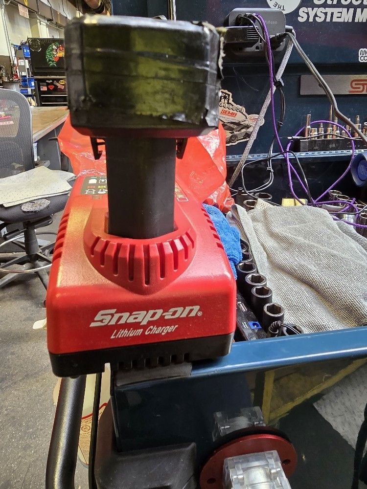 Used Snap-On Charger
