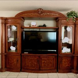 Entertainment center 6 Piece - See Description 