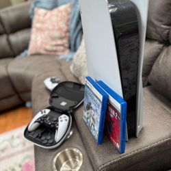 PLAYSTATION    5