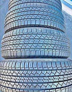 245 60 18 Michelin Tires Con 80% de Vida Las 4