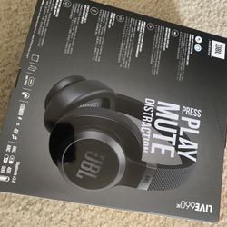 JBL Live660NC new