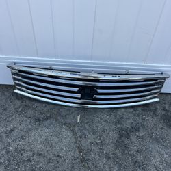2008 2009 2010 2011 2012 2013 2014 2015 Infiniti G37 Coupe Convertible Front Upper Grille OEM 62070JL00A