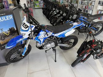 Apollo RFZ X19 Dirt Bike 125CC! Finance For $150 Down Payment!!