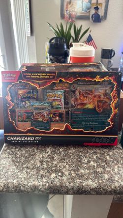 Charizard ex special collection box