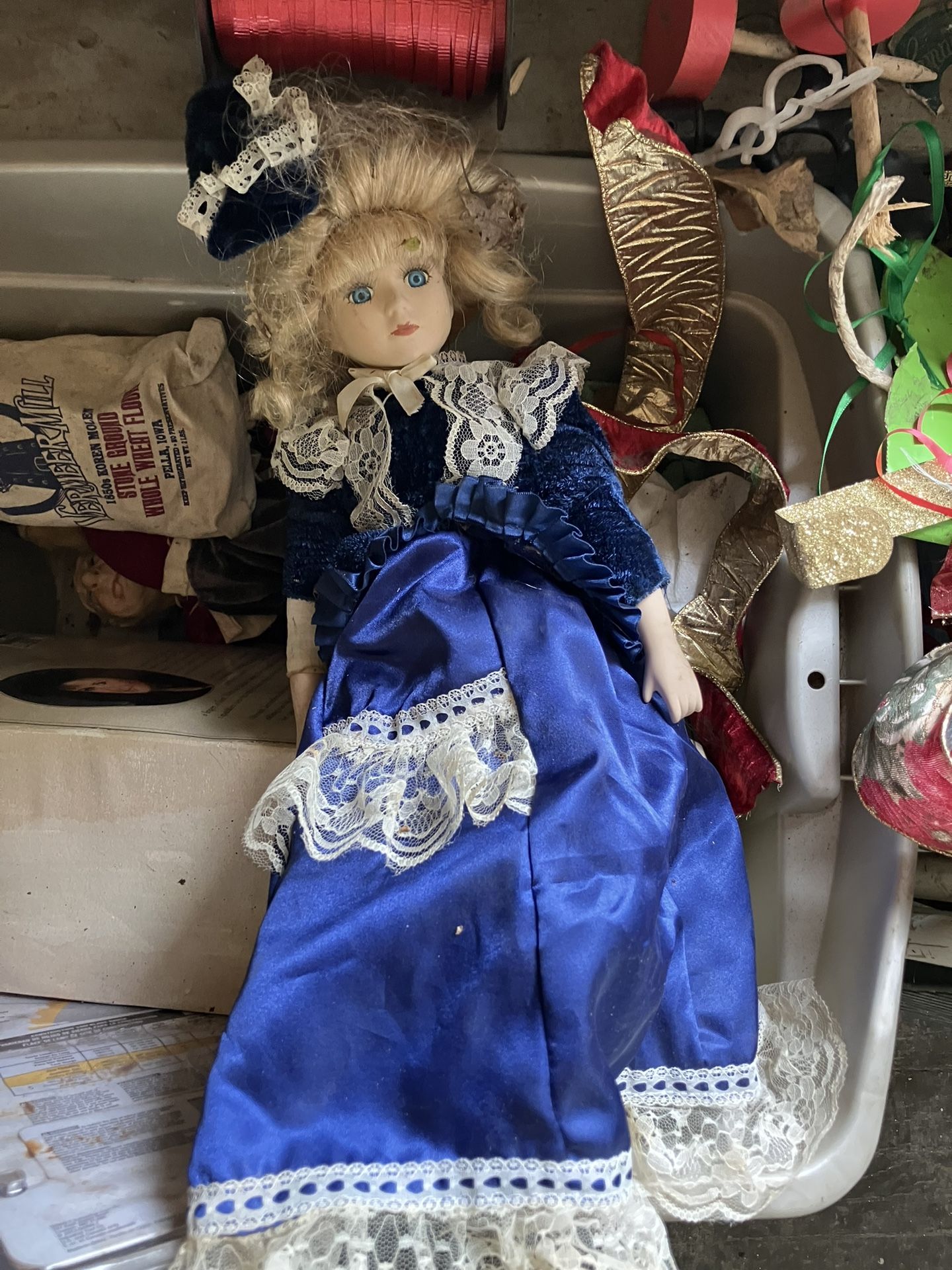 4 Porchelin Dolls