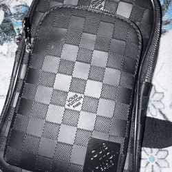 Fanny Pack Louis Vuitton New Barely Touched 