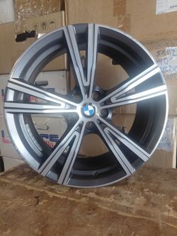 Two BMW 19" OE WHEELS