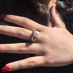 14K Cultured Pearl  Ring, The Size Of This Item Is 6.75