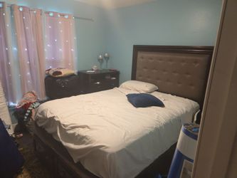Queen side bed