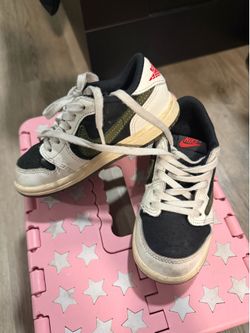 Nike Travis Scott