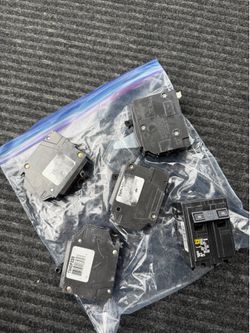 Light breakers 20 amp and 30 amp used and one new $10 for all
