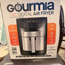 Gourmia 7 Qt Air Fryer with Digital Display, 12 Cooking Presets, Large Capacity, Black