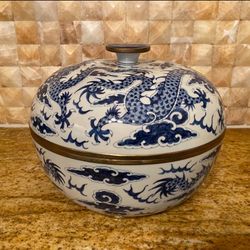 Chinese Four Dragons  Bowl With The Lid & Brass Trimmed  11” D x 9” H