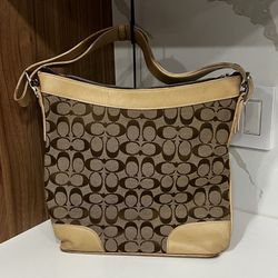 VINTAGE COACH SIGNATURE CANVAS SHOULDER HANDBAG PURSE (BROWN & TAN)