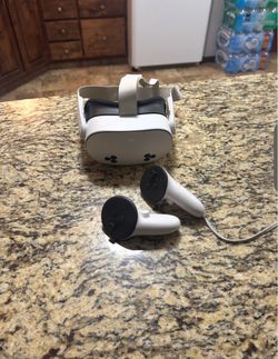 Meta Quest 3s VR Headset with Controllers