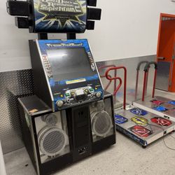 Konami Dance Dance Revolution - Pump It Up Arcade Machines