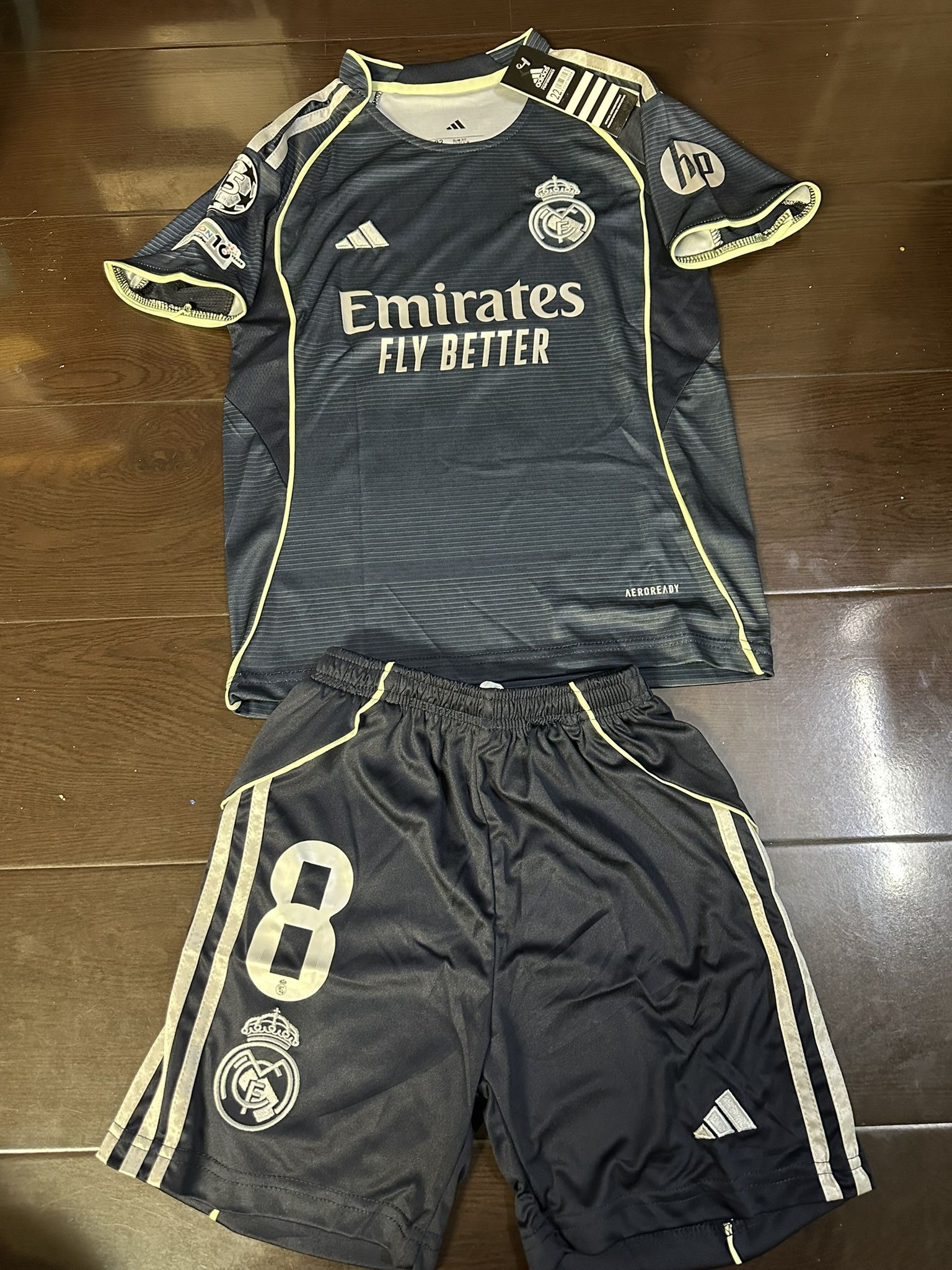 2026 Valverde Real Madrid Champion League Soccer Jersey - Brand New - Size Youth M