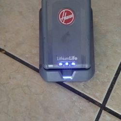 Hoover Cordless Vacuum Battery & Charger. 