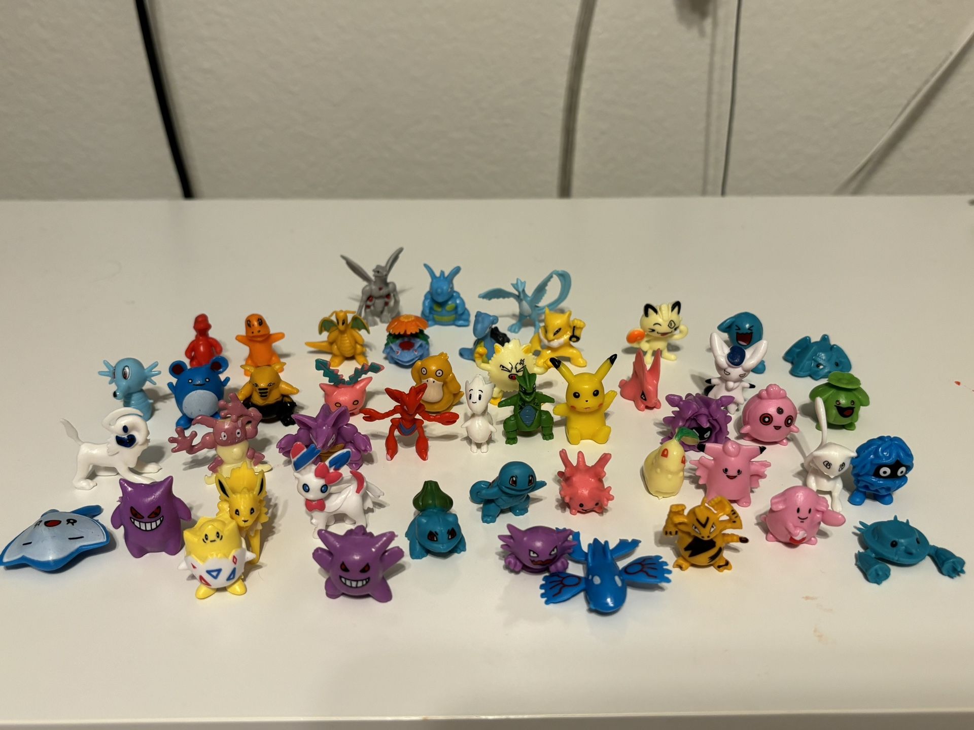 144 Miniature Pokemon