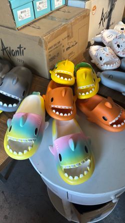 Slippers all sizes all colors new shark new