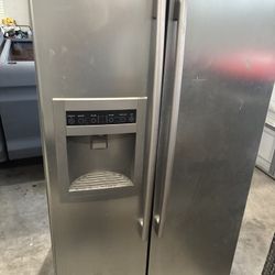 LG Refrigerator 