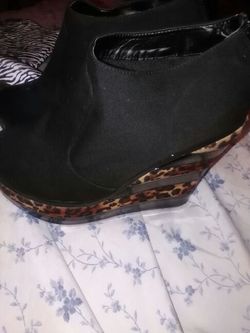 Woman 10 wedge heels