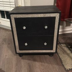 Bedroom Dresser/single Nightstand Set