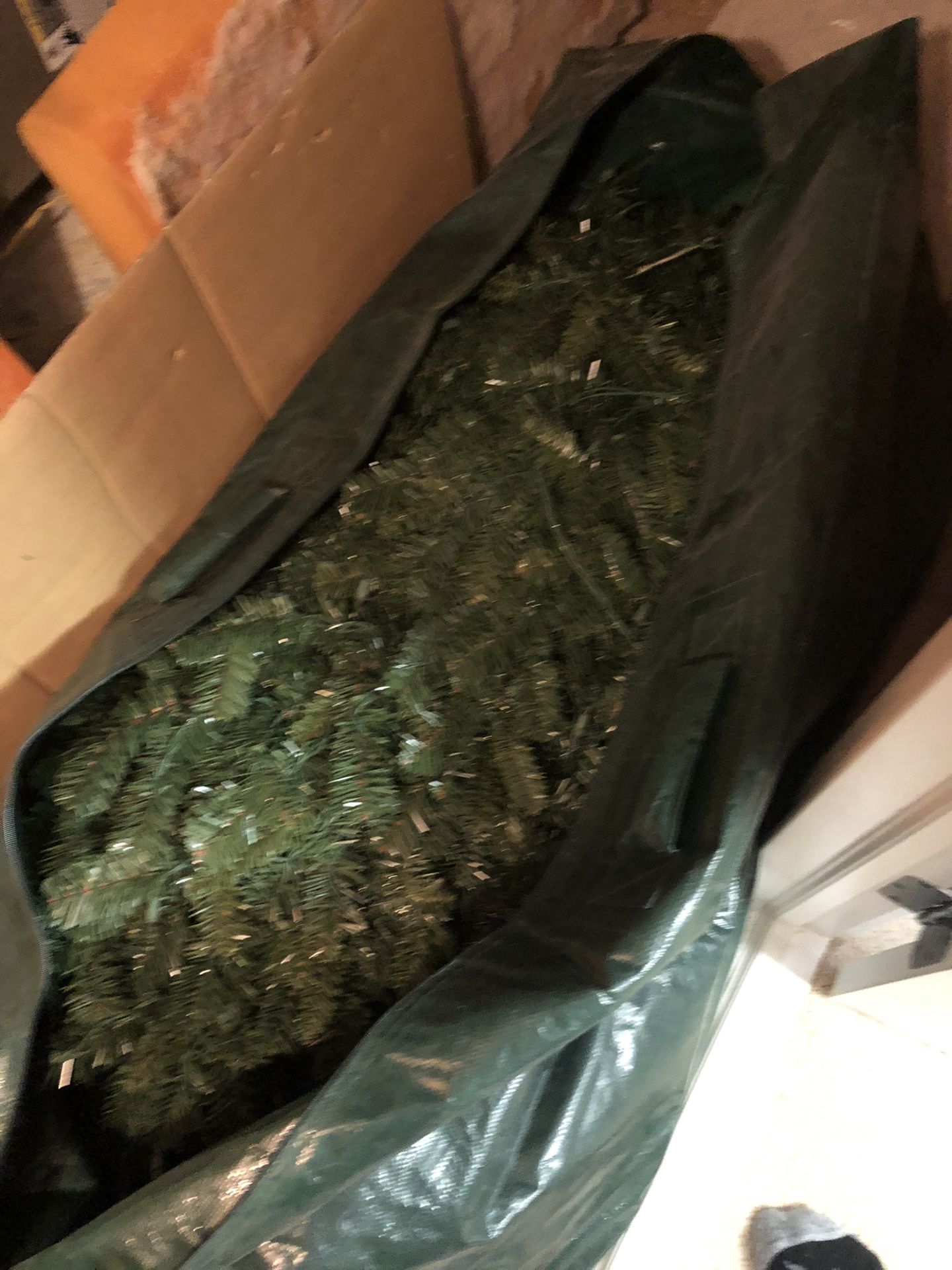 10’ Christmas Tree 