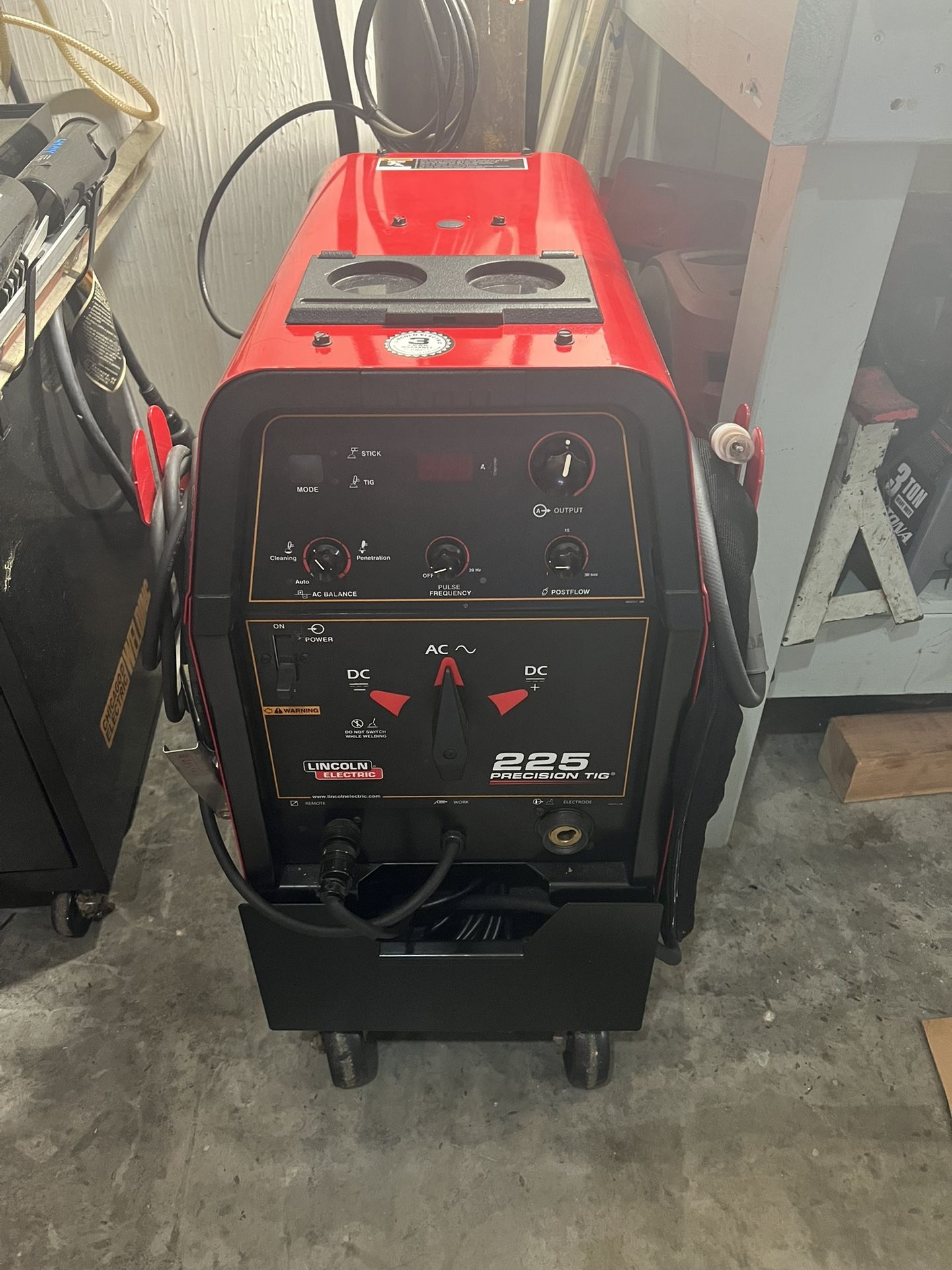Lincoln 225 TIG and Stick Welder