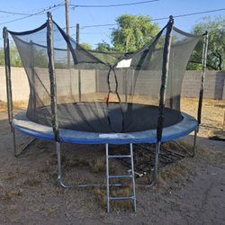 Trampoline With Enclosure