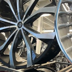 28” Lexani LUST 
