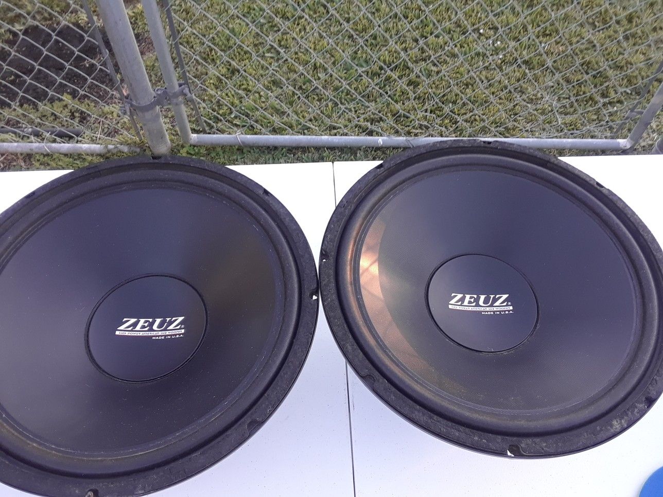 2x Zeus 15" subwoofer 400 watt each