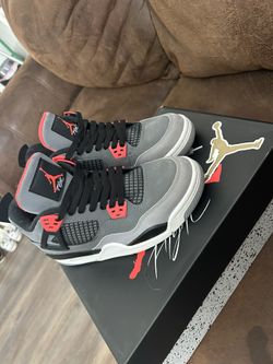 Jordan 4  Inferred Reds