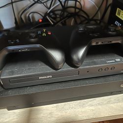 Xbox One 1TB with 2 Controllers