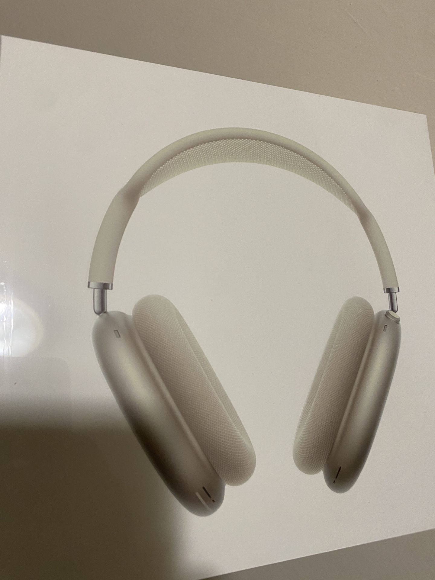 AirPods Max Starlight