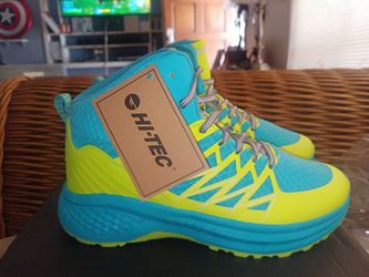 8M BRAND NEW Hi-Tech boot