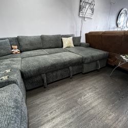 Sectional XL With Pullout Bed