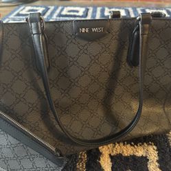 Nine West Tote Bag With Wristlet 