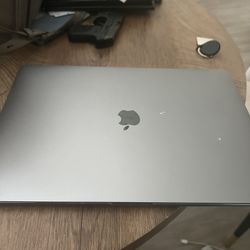 2019 MacBook 16 Inch 1tb I9