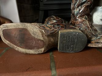 WOMENS CORRAL BOOTS 7 1/2